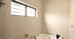 4 BEDROOM DETACHED DUPLEX WITH SWIMMING POOL FOR SALE