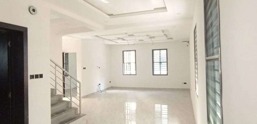5 BEDROOM FULLY DETACHED DUPLEX WITH BQ,  ON 2 FLOORS