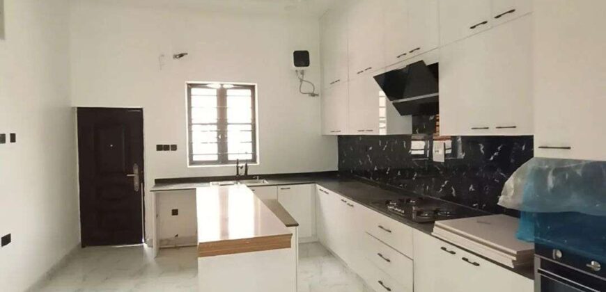 5 BEDROOM FULLY DETACHED DUPLEX WITH BQ